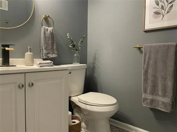 $395,000 | 7412 North Strathbury Avenue, Kansas City, MO 64151