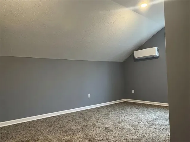 $450,000 | 7412 North Strathbury Avenue, Kansas City, MO 64151