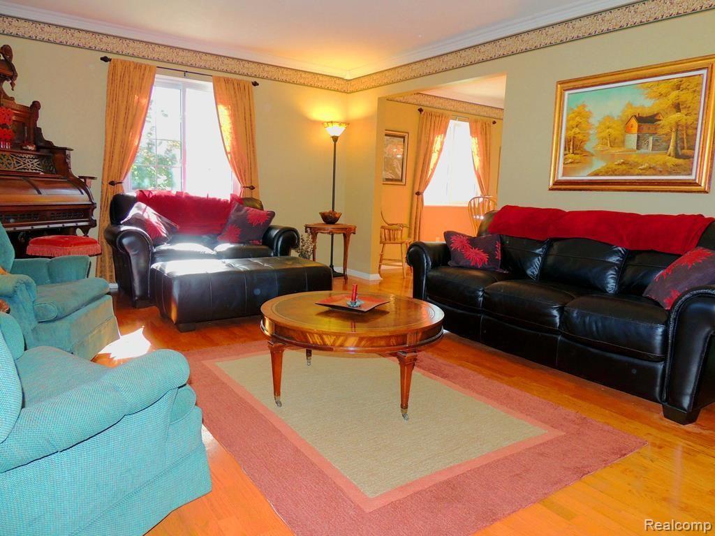 4885 West Oregon Road Lapeer, MI 48446 - Photo 6 of 21 6.jpg