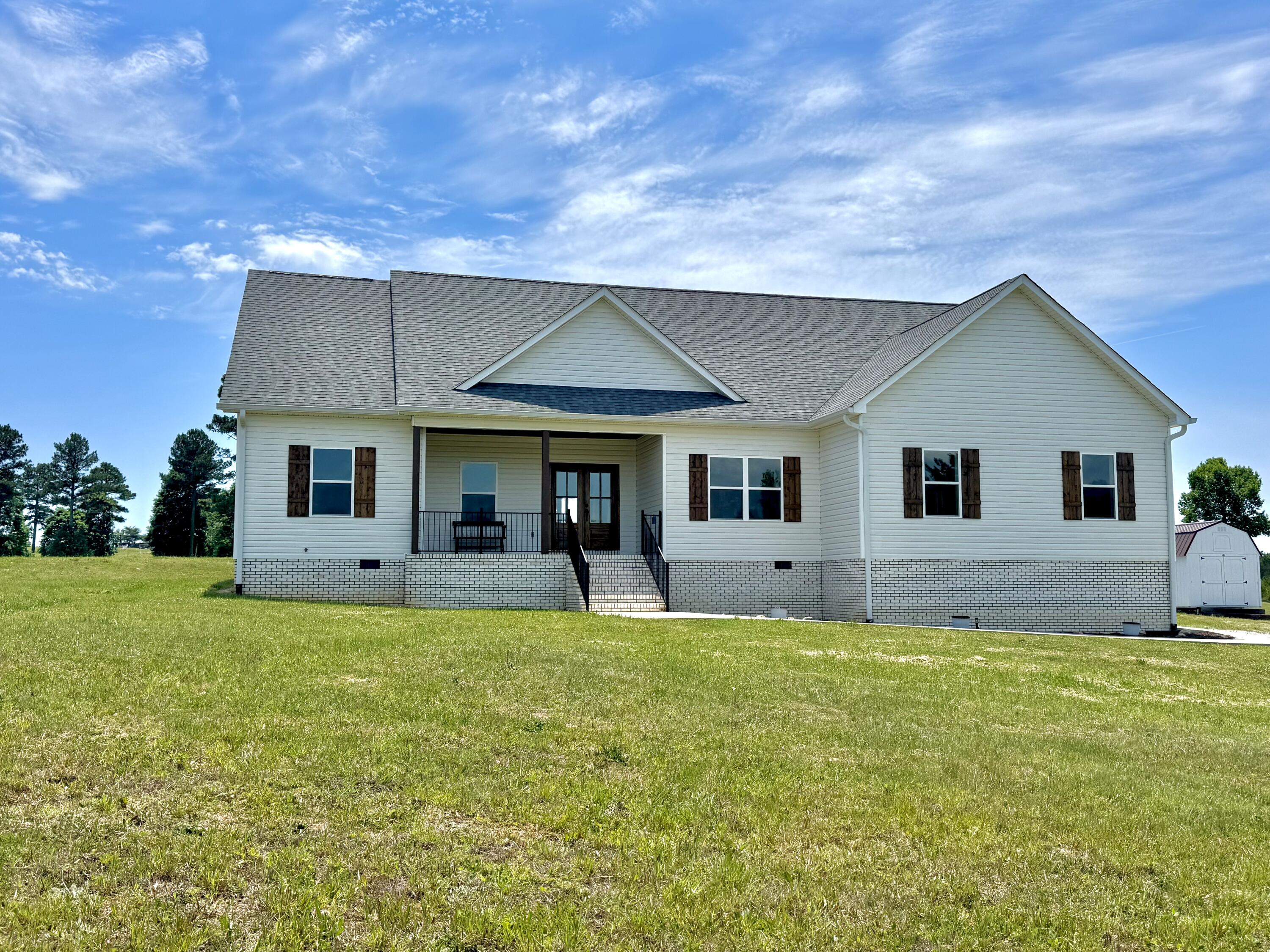 325 Henderson Road Evensville, TN 37332 - Photo 2 of 35 2- Front