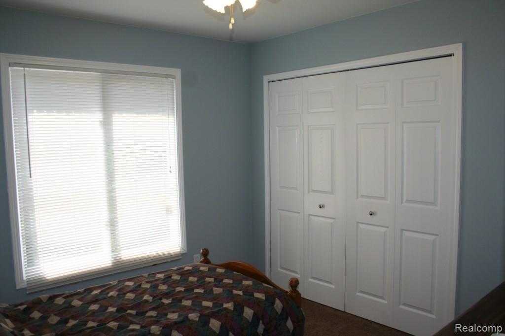 45204 Glengarry Road Canton, MI 48188 - Photo 29 of 40
