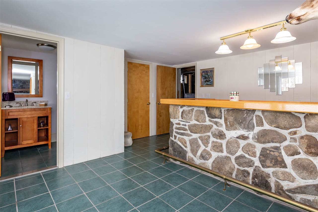 53 Naticook Road Merrimack, NH 03054 - Photo 22 of 38