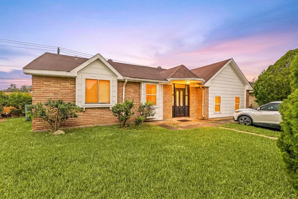 $1,700 | 10719 Carvel Lane, Houston, TX 77072