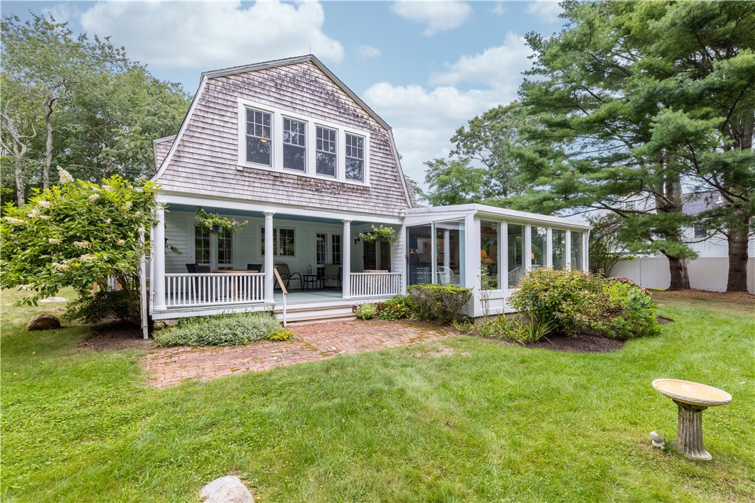 76 Wagner Road Westerly, RI 02891 - Photo 3 of 32