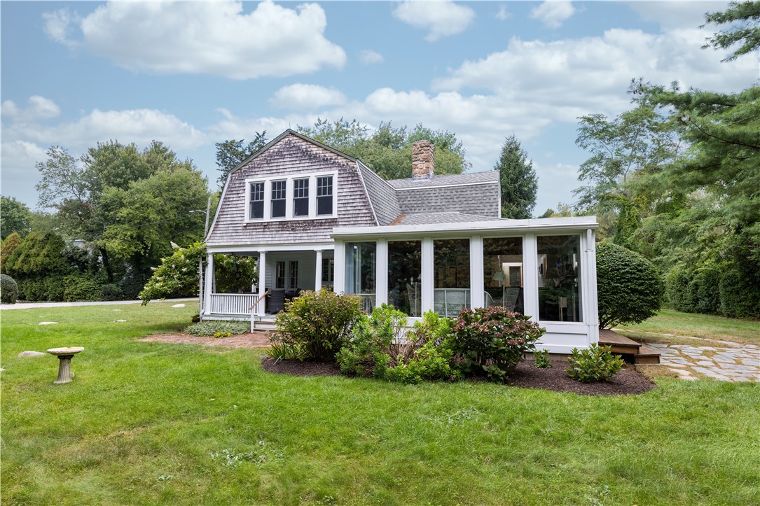 76 Wagner Road Westerly, RI 02891 - Photo 4 of 32