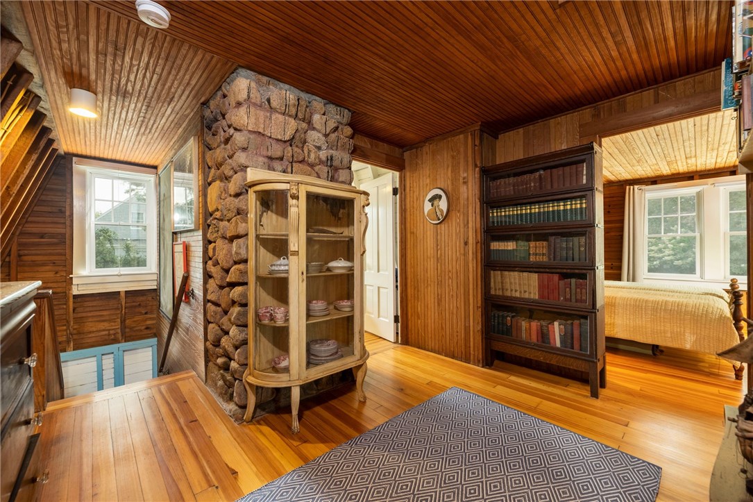 76 Wagner Road Westerly, RI 02891 - Photo 7 of 32