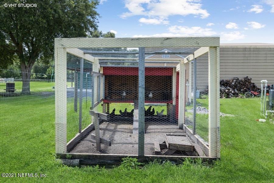 9643 Well Water Road Jacksonville, FL 32220 - Photo 20 of 20 Chicken coup