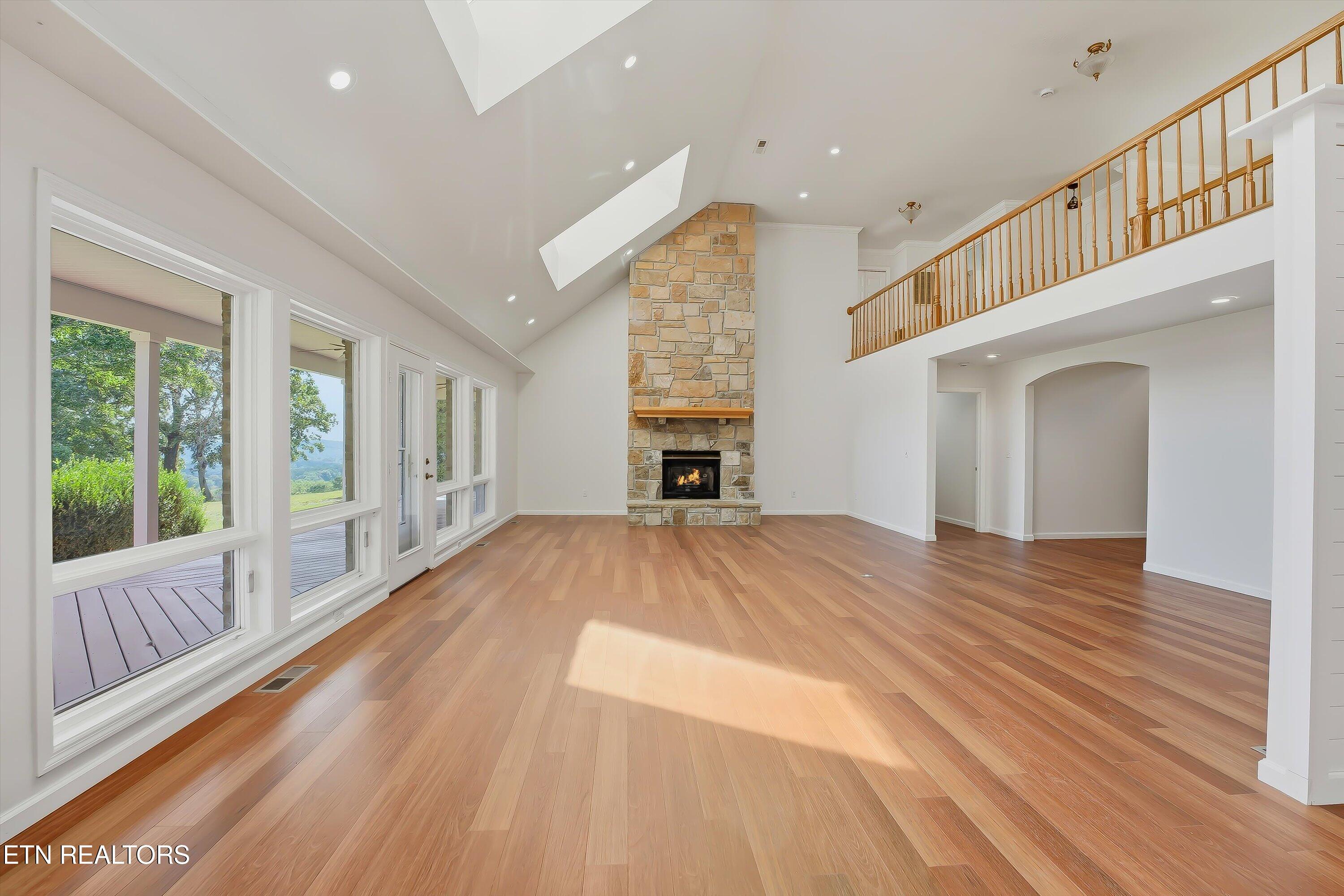 7112 Warren Lane Corryton, TN 37721 - Photo 13 of 60 13-7112 Warren Ln-12