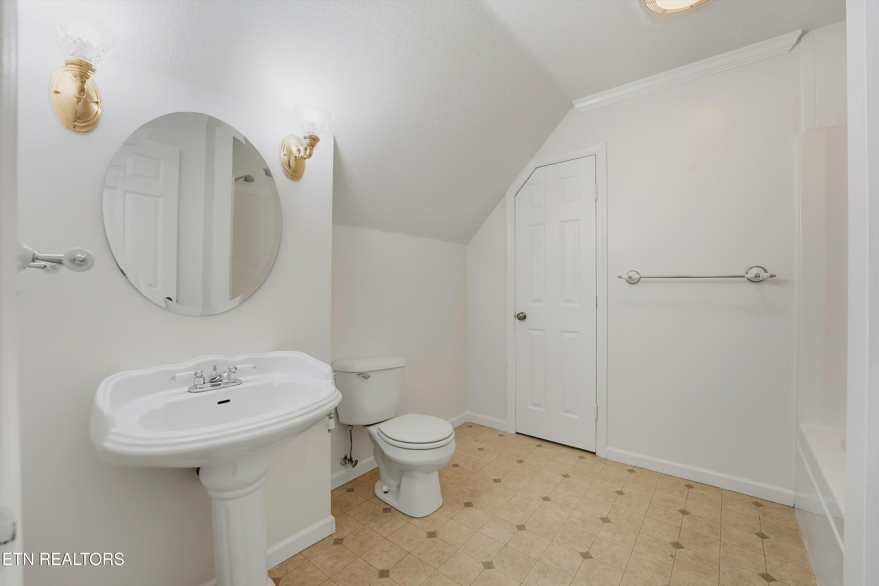 7112 Warren Lane Corryton, TN 37721 - Photo 38 of 60 39-7112 Warren Ln-38