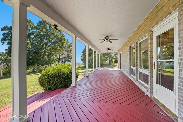 $1,049,000 | 7112 Warren Lane, Corryton, TN 37721