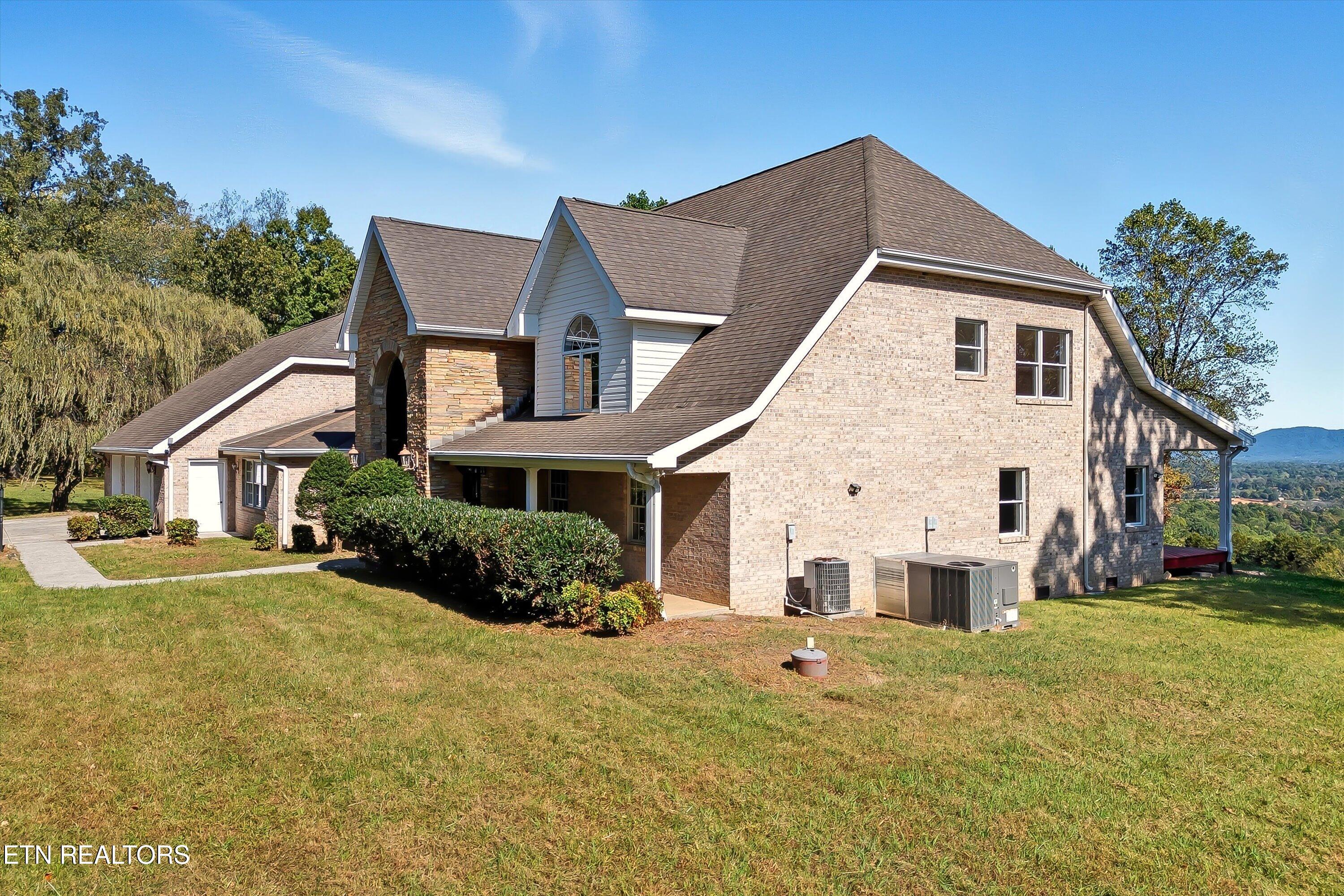7112 Warren Lane Corryton, TN 37721 - Photo 6 of 60 06-7112 Warren Ln-5