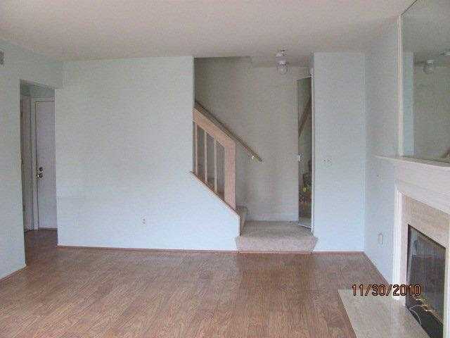 130 Pine Tree Ridge Waterford, MI 48327 - Photo 2 of 9 31035294-1.JPG