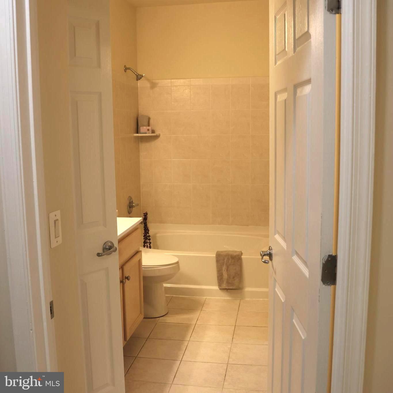 3820 Lightfoot Street, Unit 316 Chantilly, VA 20151 - Photo 15 of 30