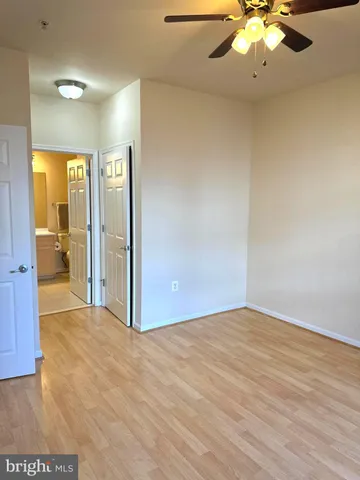 $309,000 | 3820 Lightfoot Street, Unit 316, Chantilly, VA 20151