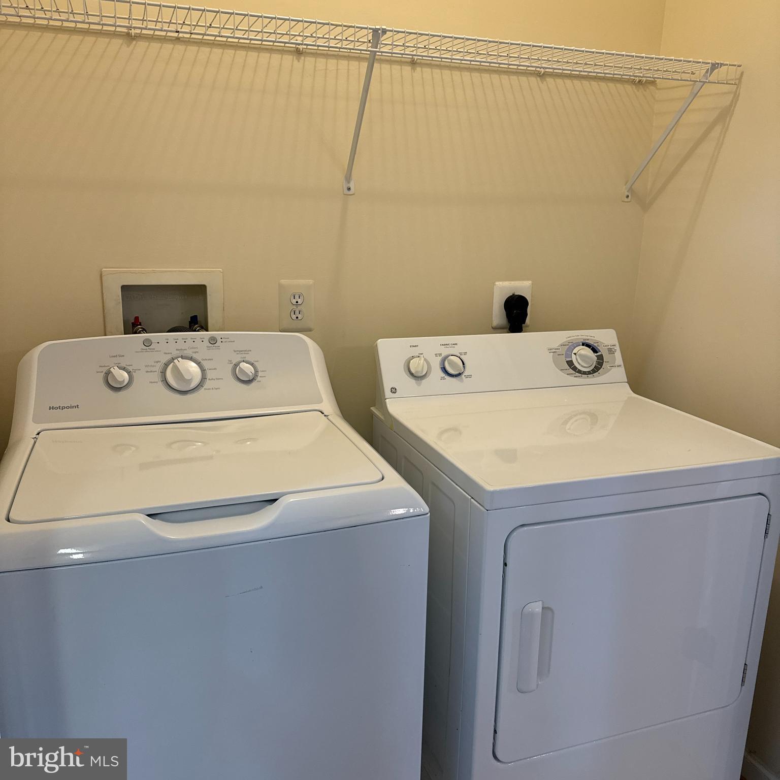 3820 Lightfoot Street, Unit 316 Chantilly, VA 20151 - Photo 25 of 30 Full Size Washer & Dryer