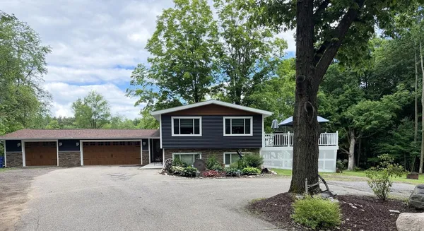 $499,900 | N7826 4th Street, Eland, WI 54427