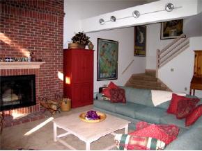 24 Ledgewood Road, Unit 3 Ludlow, VT 05149 - Photo 5 of 11 Gallery Image 5