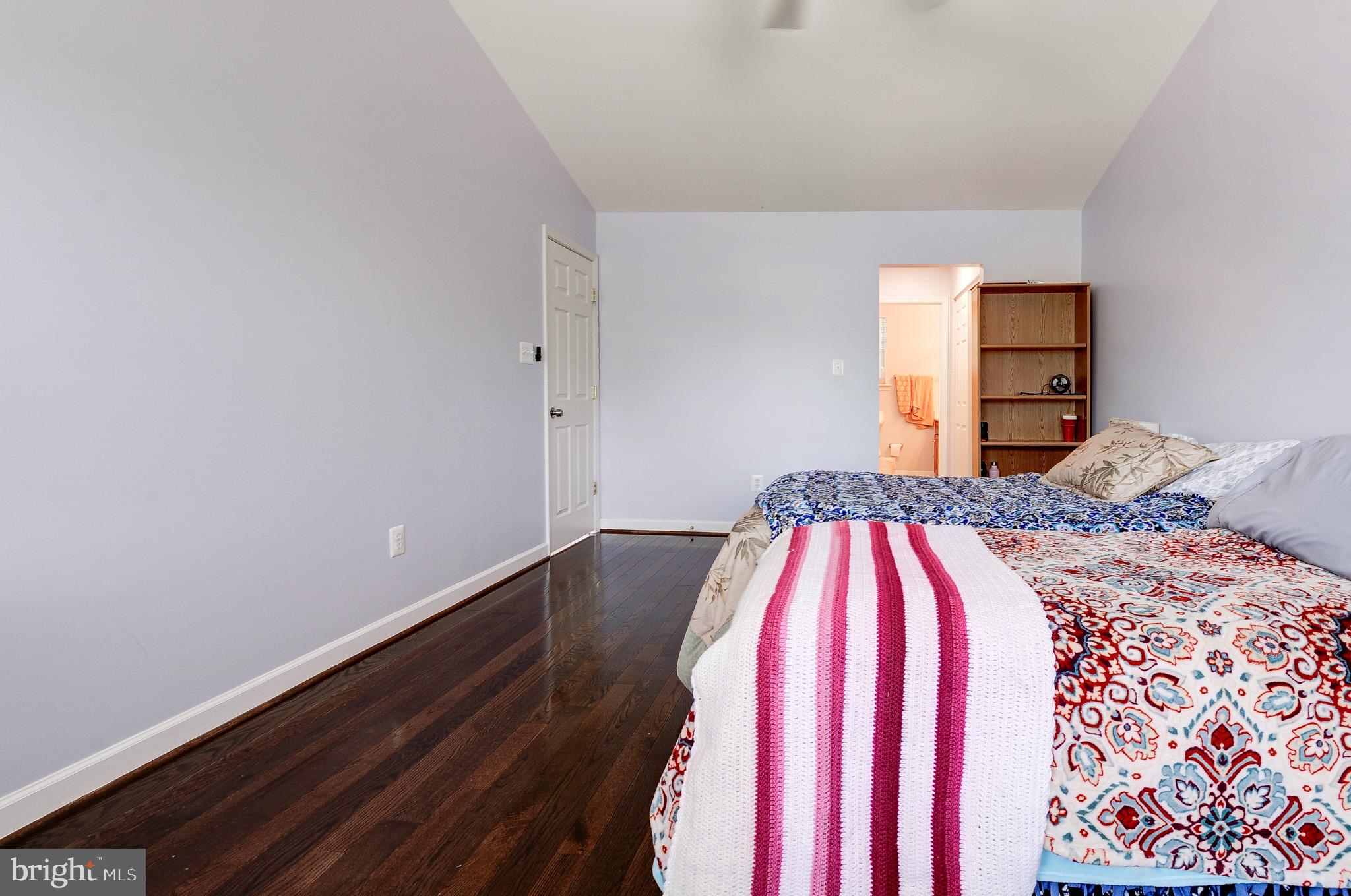 1 Hickory Spring Court Gaithersburg, MD 20882 - Photo 32 of 44