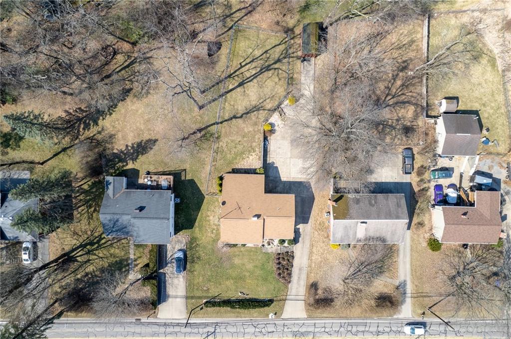 1008 Thorn Run Road Coraopolis, PA 15108 - Photo 27 of 28 an aerial view of residential houses