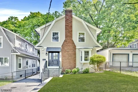 $4,000 | 317 Montclair Avenue, Newark, NJ 07104