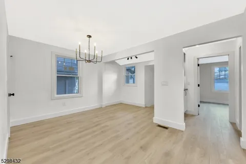 $4,000 | 317 Montclair Avenue, Newark, NJ 07104