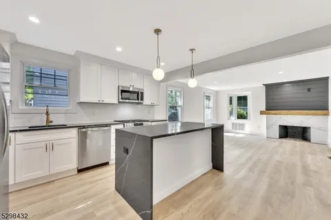 $4,000 | 317 Montclair Avenue, Newark, NJ 07104