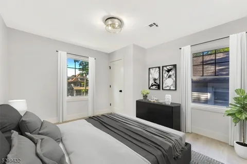 $4,000 | 317 Montclair Avenue, Newark, NJ 07104