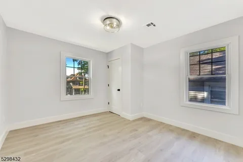 $4,000 | 317 Montclair Avenue, Newark, NJ 07104