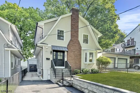 $4,000 | 317 Montclair Avenue, Newark, NJ 07104