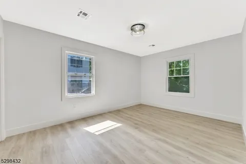 $4,000 | 317 Montclair Avenue, Newark, NJ 07104