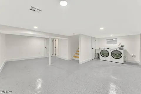 $4,000 | 317 Montclair Avenue, Newark, NJ 07104