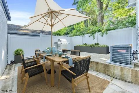 $4,000 | 317 Montclair Avenue, Newark, NJ 07104