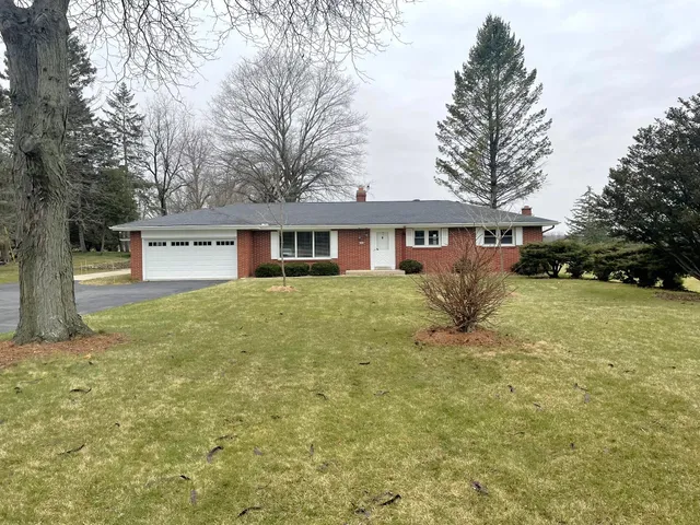 $2,300 | 3840 North Green Bay Road, Caledonia, WI 53404