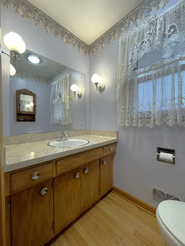 $2,300 | 3840 North Green Bay Road, Caledonia, WI 53404