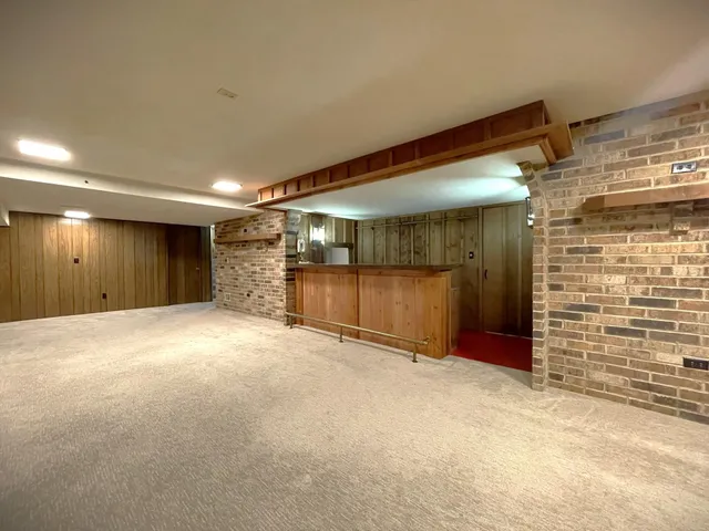 $2,300 | 3840 North Green Bay Road, Caledonia, WI 53404