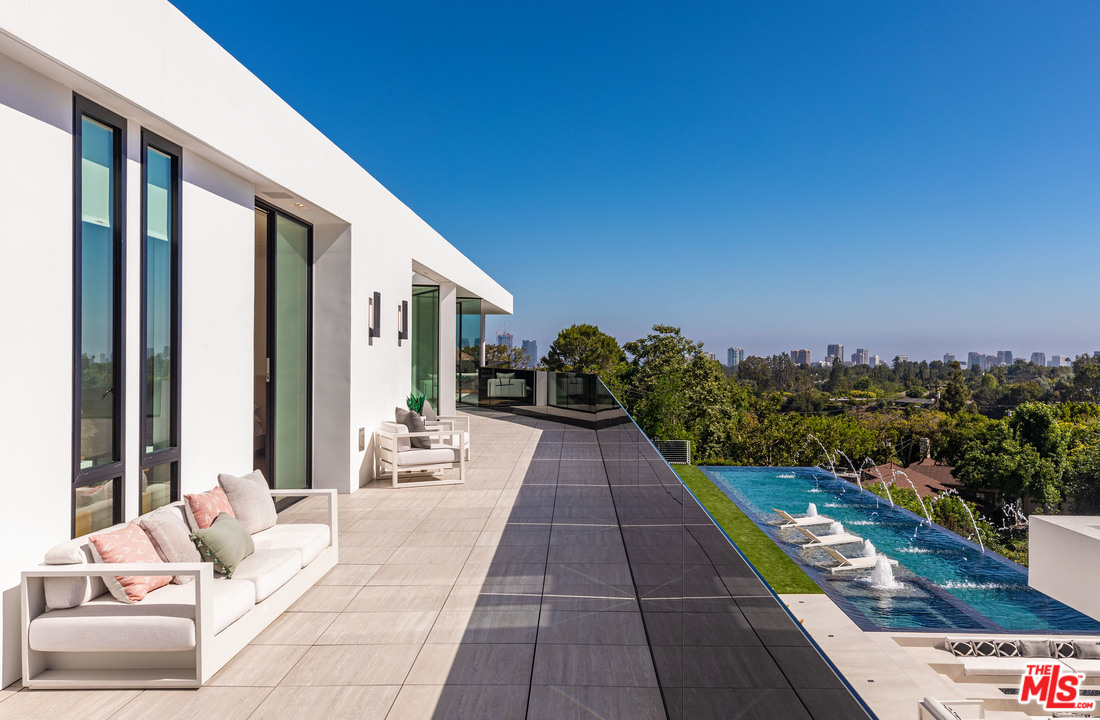 1259 Beverly Estate Drive Beverly Hills, CA 90210 - Photo 19 of 43