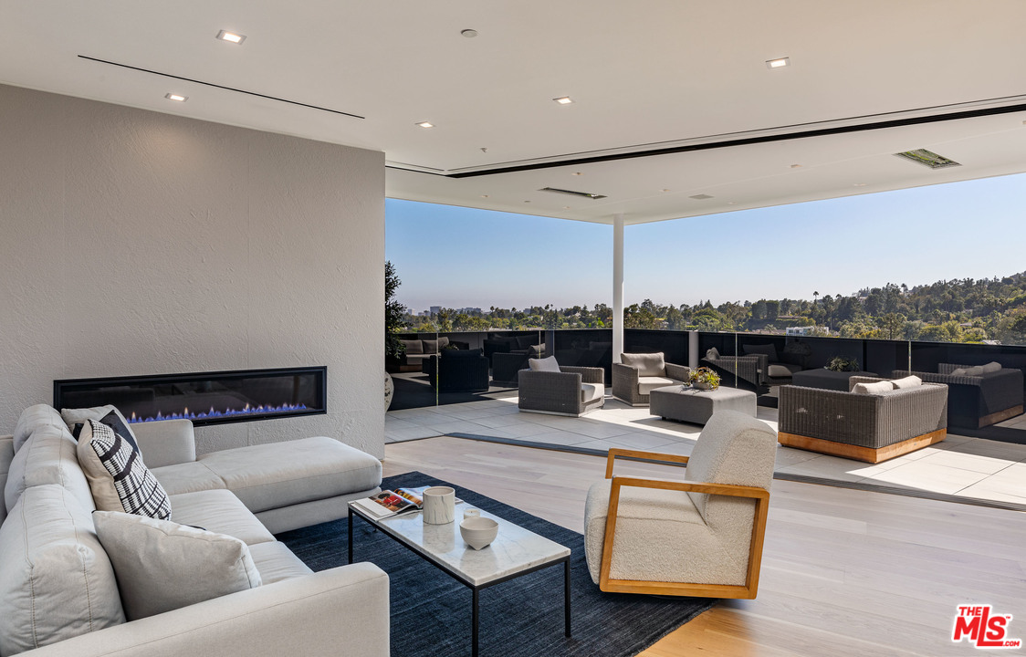 1259 Beverly Estate Drive Beverly Hills, CA 90210 - Photo 22 of 43