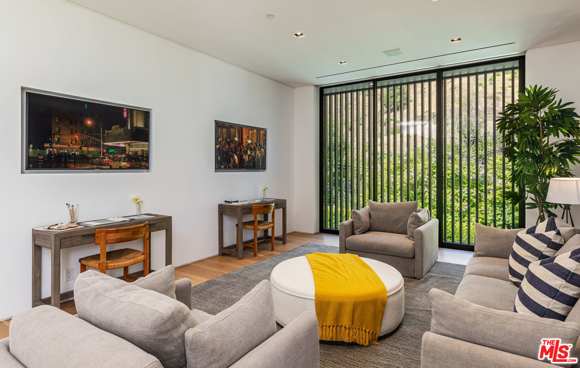 1259 Beverly Estate Drive Beverly Hills, CA 90210 - Photo 26 of 43