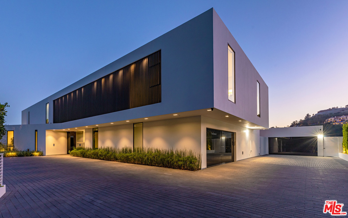 1259 Beverly Estate Drive Beverly Hills, CA 90210 - Photo 30 of 43