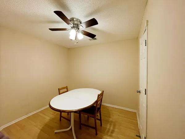 $147,900 | 6536 83rd Court North, Brooklyn Park, MN 55445