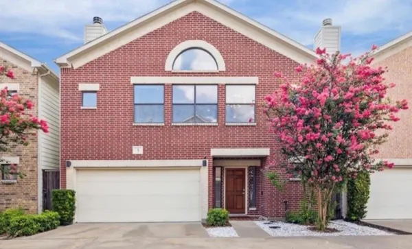 $2,500 | 650 Westcross Street, Unit 3, Houston, TX 77018