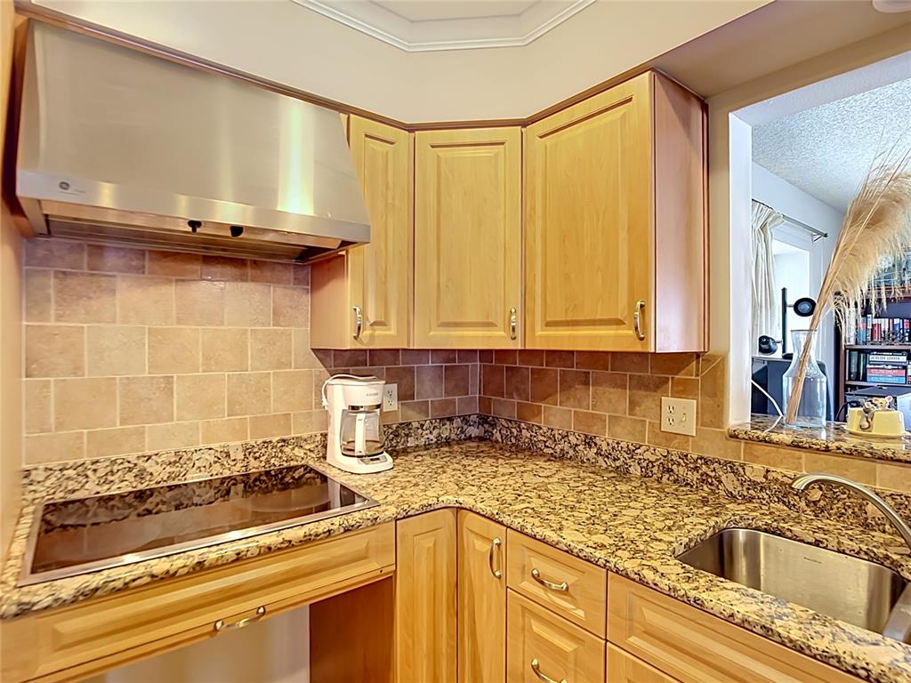 1455 Overbrook Road Englewood, FL 34223 - Photo 11 of 28 Gallery Image 11