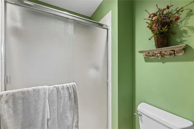 $430,000 | 3920 Southwest Windemere Drive, Lee's Summit, MO 64082