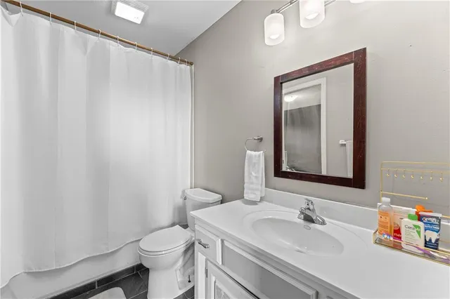 $430,000 | 3920 Southwest Windemere Drive, Lee's Summit, MO 64082