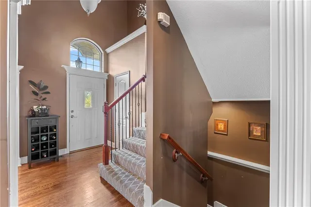 $430,000 | 3920 Southwest Windemere Drive, Lee's Summit, MO 64082