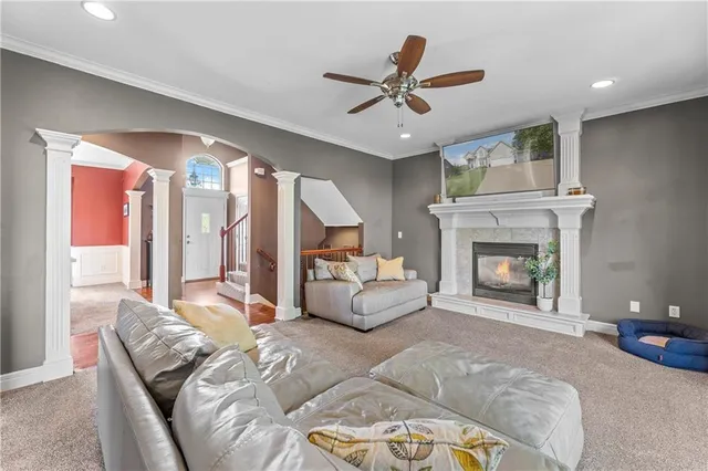 $430,000 | 3920 Southwest Windemere Drive, Lee's Summit, MO 64082