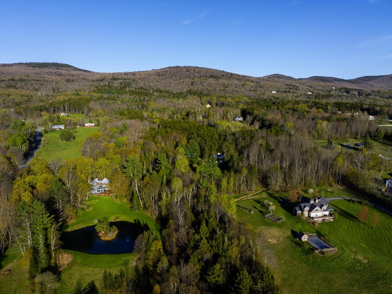 138 Fairview Road Warren, VT 05674 - Photo 19 of 59 Gallery Image 19