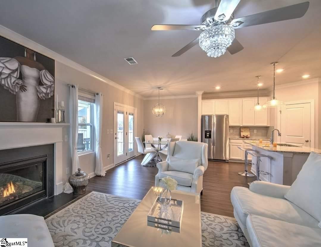 306 River Otter Road Simpsonville, SC 29680 - Photo 7 of 32 Gallery Image 7