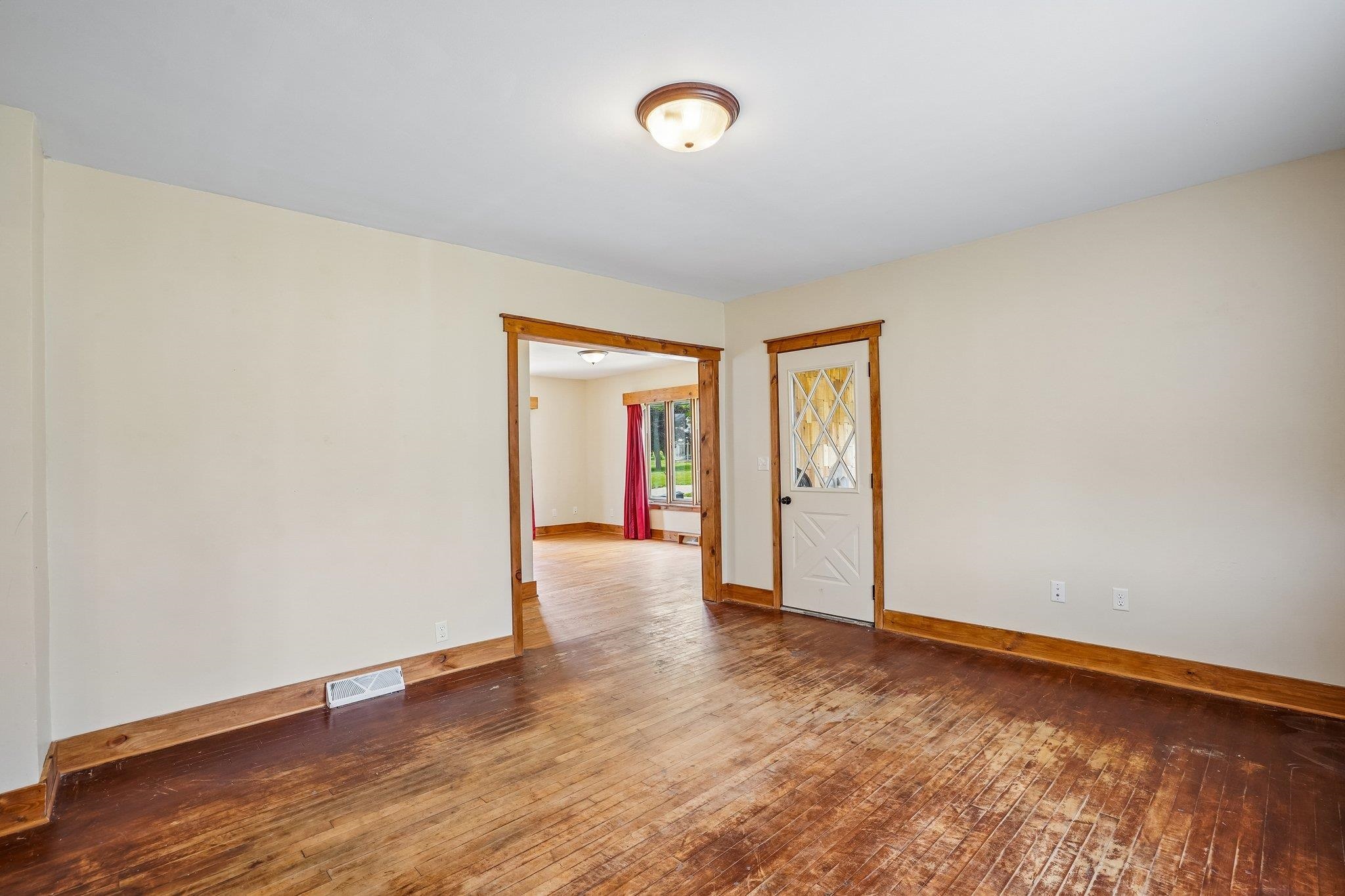 513 Waterloo Street Columbus, WI 53925 - Photo 12 of 28