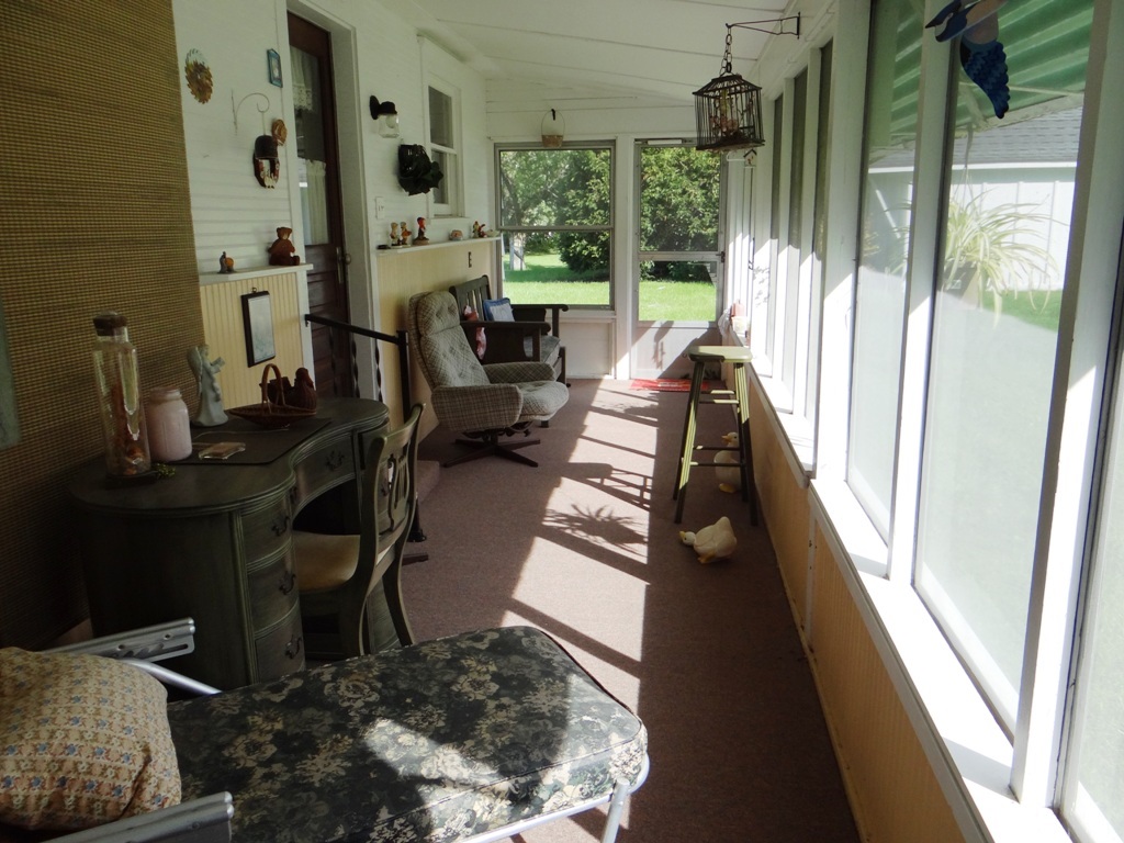 217 Angling Road Farmland, IN 47340 - Photo 12 of 19 Gallery Image 12